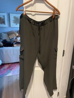 Women’s  Olive Green Drawstring Cargo Pants KES